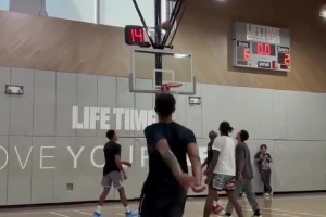 李凱爾夏季特訓，這打球節(jié)奏依舊沒有任何人匹配得上